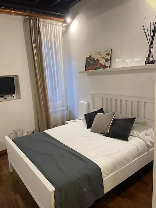 דירה רומא Tata Home Monti